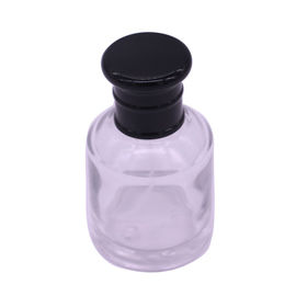 Casquillos negros únicos del perfume de Zamak de la aleación del cinc del hilo para la botella de encargo del metal