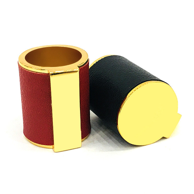 Color oro clásico de la aleación del cinc con la tapa de la botella de perfume del Zamac del metal de la forma del cilindro de la materia textil del cuero
