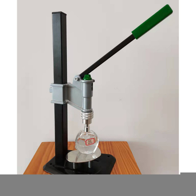 comprar La máquina plástica del lacre de la prensa de planchar de la bayoneta de la capsuladora 13/15 de la botella de perfume perfuma el empaquetado del líquido de la empaquetadora online manufacture