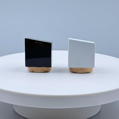 comprar Black/white zinc alloy perfume cap Square cap Fabricación en línea