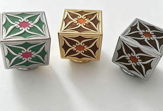 comprar Tapa de Perfume de Zamak Esmaltado Estrella Marroquí - Lujo Multicolor Fabricación en línea