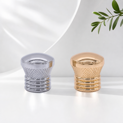 comprar Casquillo ligero de encargo de la corona de la botella de la cápsula de perfume del diverso tamaño del logotipo Fabricación en línea