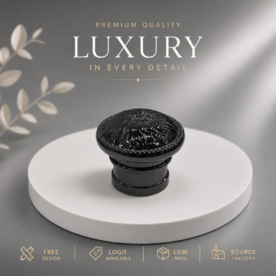 comprar Tapa de perfume de aleación de zinc de doble capa al por mayor con cuenta floral en relieve en la parte superior, tapa de perfume de metal negro, OEM ODM, logotipo personalizado Fabricación en línea