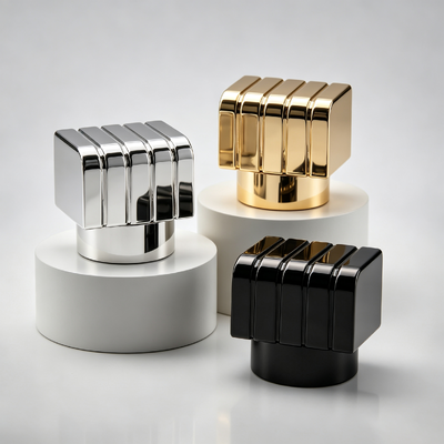 Comprar Fábrica mayorista vertical cuadrado con nervaduras Zamac Perfume Cap paralelo ranurado metal Perfume Botella tapa Oro Plata Negro Logotipo personalizado OEM magnético Fabricación en línea
