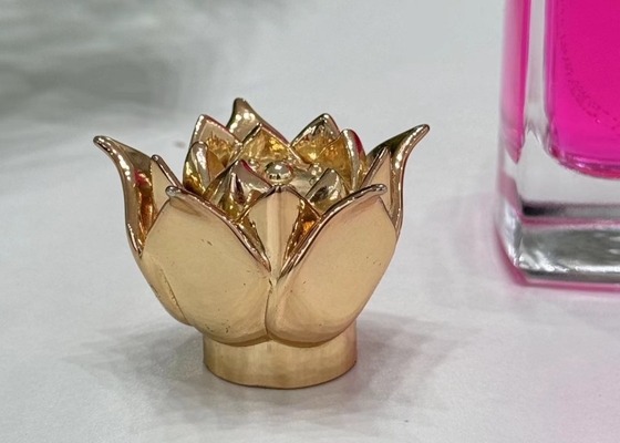Tapones de botellas de perfumes con forma floral de aleación de zinc para envases sostenibles