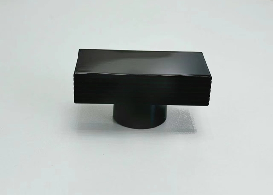 Capuchón de perfume metálico alargado negro en forma de T para mejorar la presentación de la fragancia