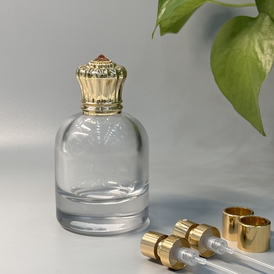 Capa de perfumes Zamak de aleación de zinc de color oro para un embalaje de fragancias duradero y elegante