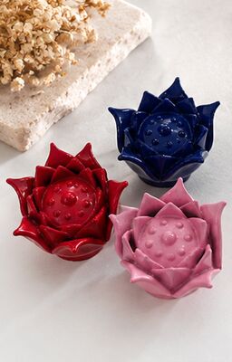 Luxury Lotus Flower Shaped Zinc Alloy Perfume Bottle Cap with High-Gloss Electroplated Finish