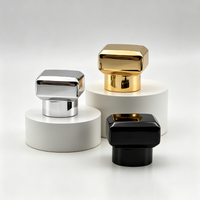 Luxury Multi-faceted Octagonal Zinc Alloy Cap Perfume Relieve de malla patrón base Zamac Perfume Botella tapa espejo multicolor electroplataje Logotipo personalizado OEM ODM
